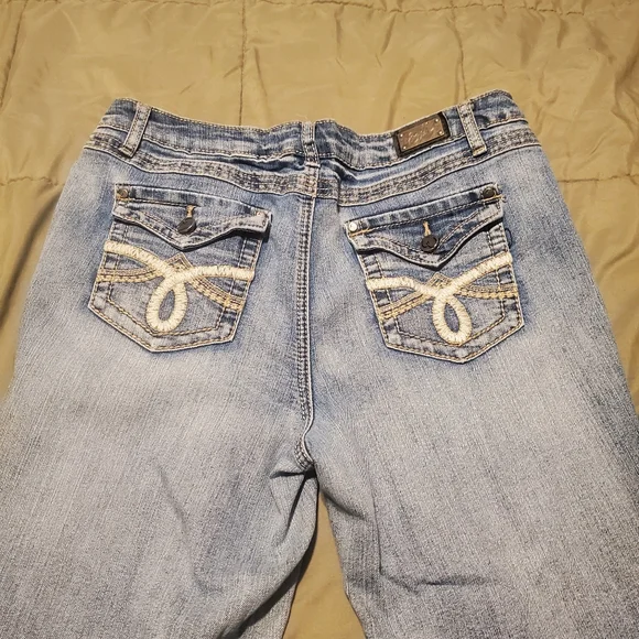 Womens Earl Jean's size 12 short - Picture 2 of 4